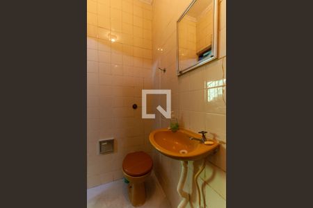 Casa à venda com 190m², 3 quartos e 2 vagas Casa à venda com 190m², 3 quartos e 2 vagasBanheiro 3