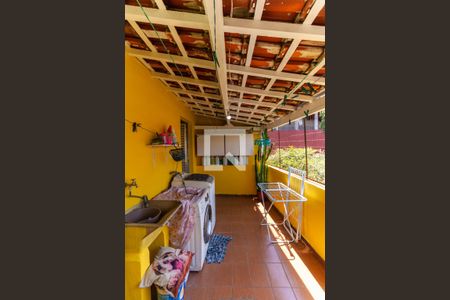 Casa à venda com 190m², 3 quartos e 2 vagas Casa à venda com 190m², 3 quartos e 2 vagasLavanderia