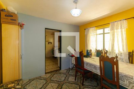 Casa à venda com 190m², 3 quartos e 2 vagas Casa à venda com 190m², 3 quartos e 2 vagasSala de Jantar