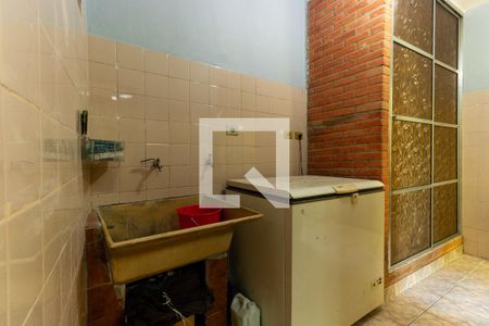 Casa à venda com 190m², 3 quartos e 2 vagas Casa à venda com 190m², 3 quartos e 2 vagasLavanderia 2