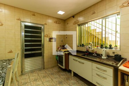 Casa à venda com 190m², 3 quartos e 2 vagas Casa à venda com 190m², 3 quartos e 2 vagasCozinha