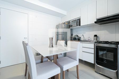 Apartamento à venda com 38m², 1 quarto e sem vagaCozinha e Área de Serviço