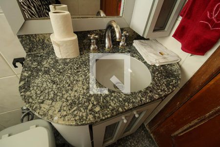 Casa à venda com 127m², 3 quartos e 2 vagasBanheiro Social