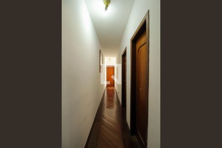 Casa à venda com 127m², 3 quartos e 2 vagasCorredor