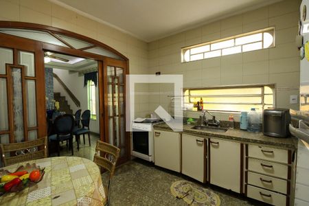 Casa à venda com 127m², 3 quartos e 2 vagasCozinha