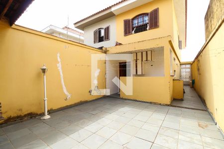 Casa à venda com 127m², 3 quartos e 2 vagasQuintal