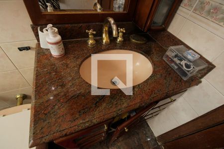 Casa à venda com 127m², 3 quartos e 2 vagasBanheiro da Suíte