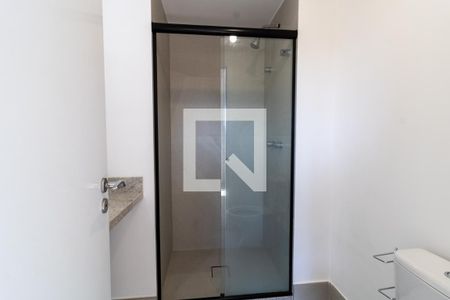 Banheiro de kitnet/studio à venda com 1 quarto, 26m² em Farroupilha, Porto Alegre