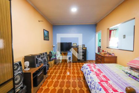 Casa à venda com 198m², 4 quartos e 2 vagasSuíte 2