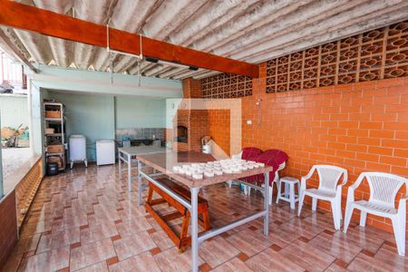 Casa à venda com 198m², 4 quartos e 2 vagasQuintal/Churrasqueira/Área de Serviço