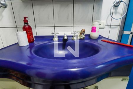 Casa à venda com 198m², 4 quartos e 2 vagasBanheiro - Suíte 2