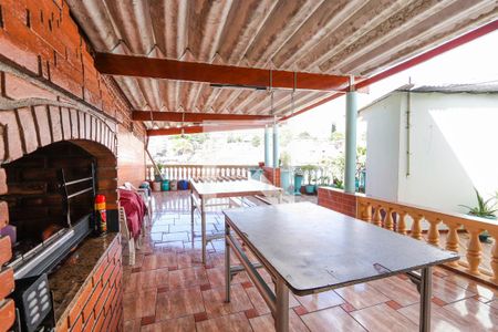 Casa à venda com 198m², 4 quartos e 2 vagasQuintal/Churrasqueira/Área de Serviço