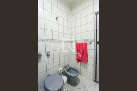 Casa à venda com 198m², 4 quartos e 2 vagasBanheiro - Suíte 2