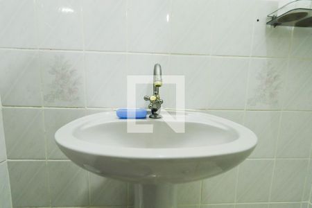 Casa à venda com 198m², 4 quartos e 2 vagasBanheiro - Suíte 1