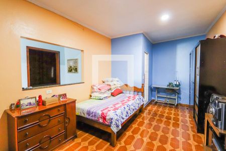 Casa à venda com 198m², 4 quartos e 2 vagasSuíte 2