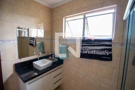 Casa à venda com 154m², 4 quartos e 1 vagaBanheiro