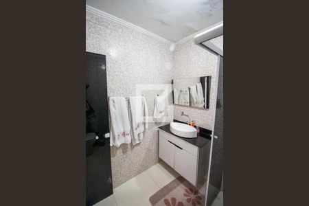 Casa à venda com 154m², 4 quartos e 1 vagaBanheiro Quarto / Suíte