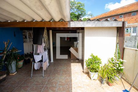 Casa à venda com 154m², 4 quartos e 1 vagaÁrea de Serviço