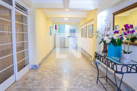 Apartamento à venda com 107m², 2 quartos e 1 vagaHall de entrada