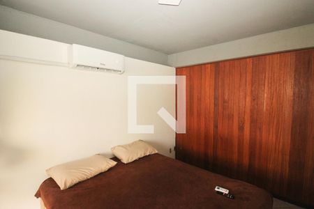 Quarto de apartamento à venda com 1 quarto, 50m² em Centro Histórico, Porto Alegre