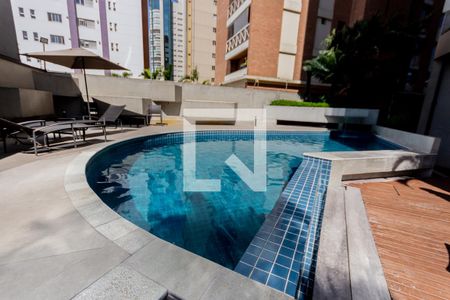 Apartamento à venda com 476m², 4 quartos e 4 vagasÁrea comum - Piscina