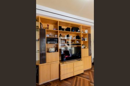 Apartamento à venda com 476m², 4 quartos e 4 vagasArmário