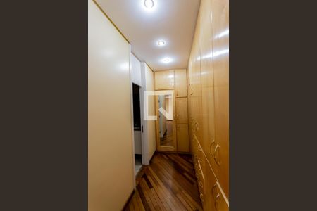 Apartamento à venda com 476m², 4 quartos e 4 vagasCloset