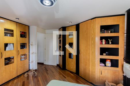 Apartamento à venda com 476m², 4 quartos e 4 vagasArmário