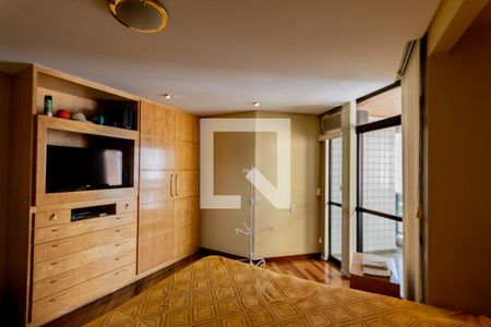 Apartamento à venda com 476m², 4 quartos e 4 vagasSuíte 1