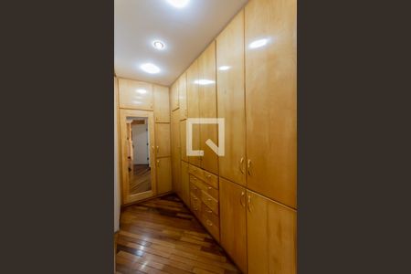 Apartamento à venda com 476m², 4 quartos e 4 vagasCloset