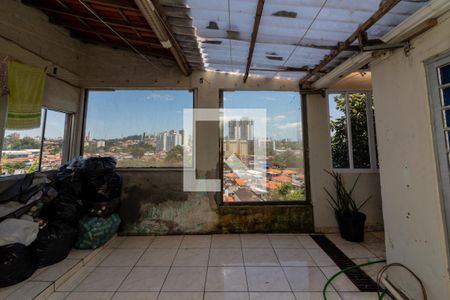 Casa à venda com 200m², 4 quartos e 2 vagas Casa à venda com 200m², 4 quartos e 2 vagasLavanderia