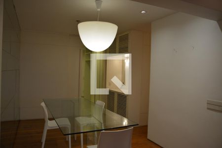 Sala de apartamento à venda com 4 quartos, 225m² em Leblon, Rio de Janeiro