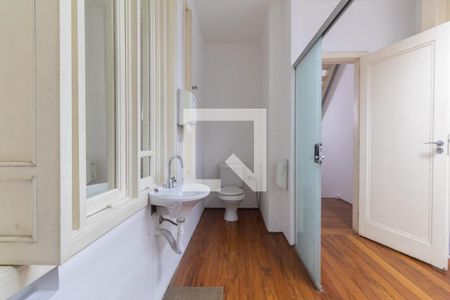 Suíte 1 - banheiro de casa de condomínio à venda com 3 quartos, 280m² em Cerqueira César, São Paulo