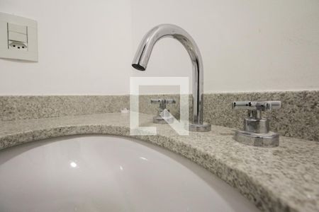 Banheiro  de apartamento para alugar com 1 quarto, 24m² em Tatuapé, São Paulo