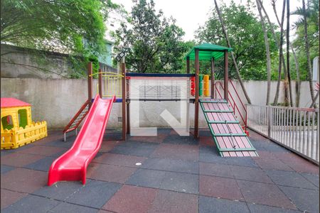 Apartamento à venda com 324m², 4 quartos e 3 vagasÁrea Comum - Playground