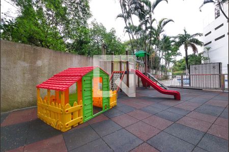 Apartamento à venda com 324m², 4 quartos e 3 vagasÁrea Comum - Playground