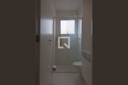 Apartamento à venda com 77m², 2 quartos e 1 vaga Apartamento à venda com 77m², 2 quartos e 1 vagaBanheiro da Suíte 1