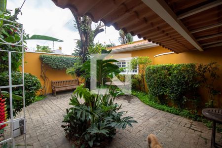 Casa para alugar com 320m², 4 quartos e 4 vagasArea da churrasqueira