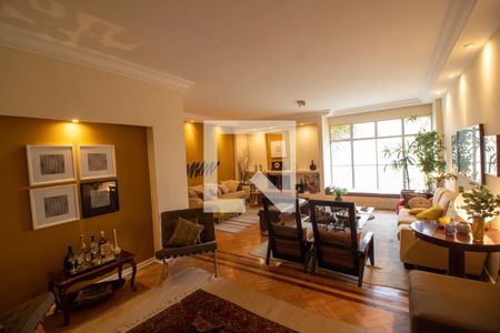 Casa para alugar com 320m², 4 quartos e 4 vagasSala