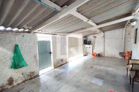 Casa à venda com 99m², 1 quarto e 1 vagaGaragem - Quintal