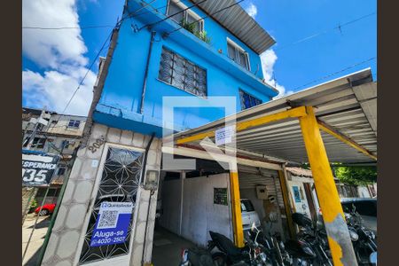 Casa à venda com 65m², 1 quarto e sem vaga Casa à venda com 65m², 1 quarto e sem vagaFachada