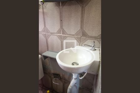 Casa à venda com 65m², 1 quarto e sem vaga Casa à venda com 65m², 1 quarto e sem vagaBanheiro