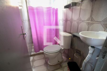 Casa à venda com 65m², 1 quarto e sem vaga Casa à venda com 65m², 1 quarto e sem vagaBanheiro