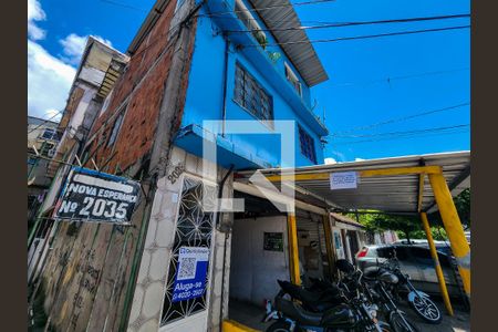 Casa à venda com 65m², 1 quarto e sem vaga Casa à venda com 65m², 1 quarto e sem vagaFachada