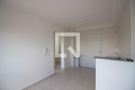 Sala-Cozinha de apartamento para alugar com 2 quartos, 32m² em Vila Nova Curuçá, São Paulo