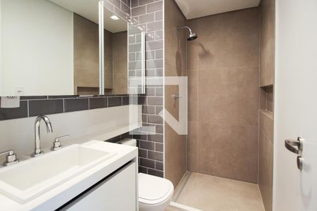 Banheiro de apartamento para alugar com 1 quarto, 28m² em Indianópolis, São Paulo