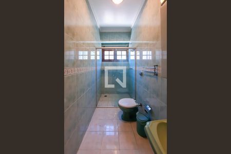 Casa à venda com 243m², 4 quartos e 3 vagasBanheiro Social