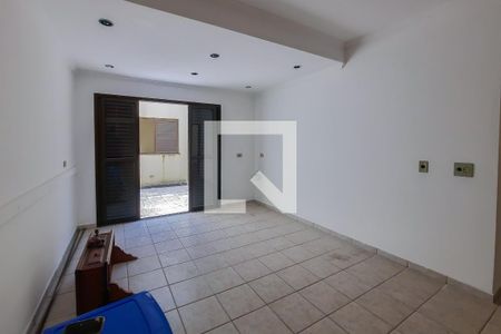 Casa à venda com 243m², 4 quartos e 3 vagasCopa