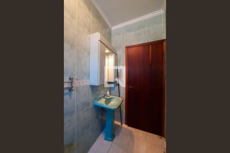 Casa à venda com 243m², 4 quartos e 3 vagasBanheiro Social