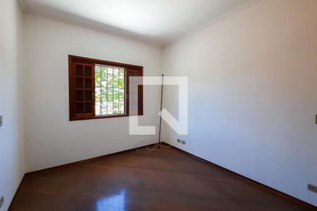 Casa à venda com 243m², 4 quartos e 3 vagasQuarto 2